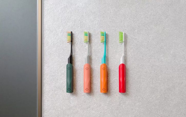 Pak Mane Manual Toothbrush